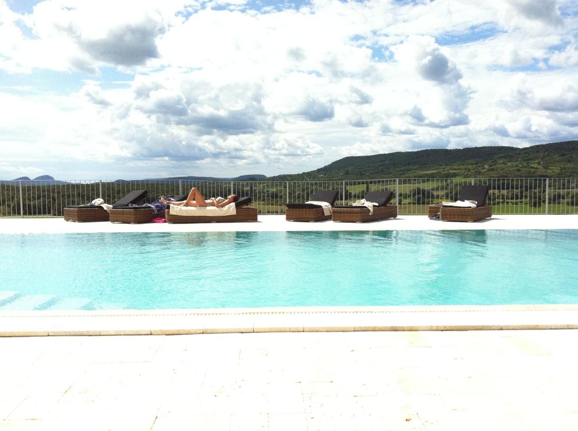Liszkay Borkuria Hotel Monoszlo Bagian luar foto