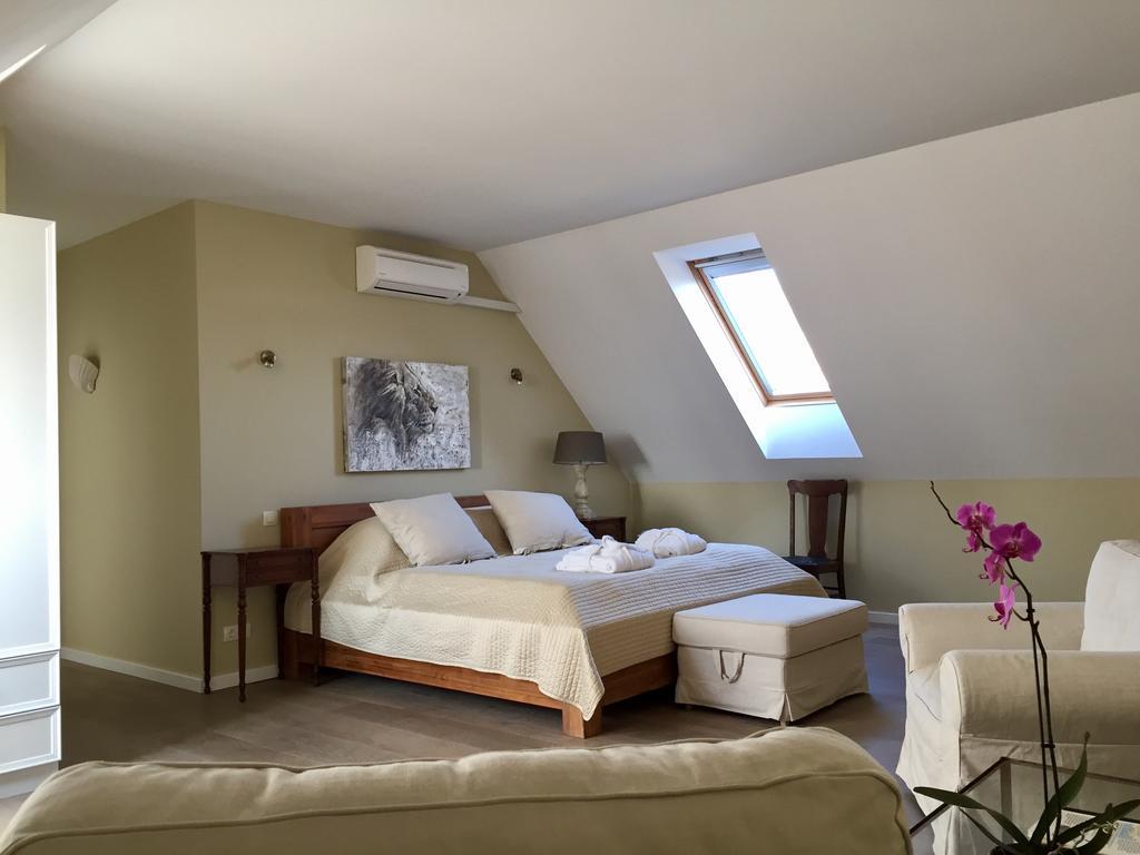 Liszkay Borkuria Hotel Monoszlo Bagian luar foto